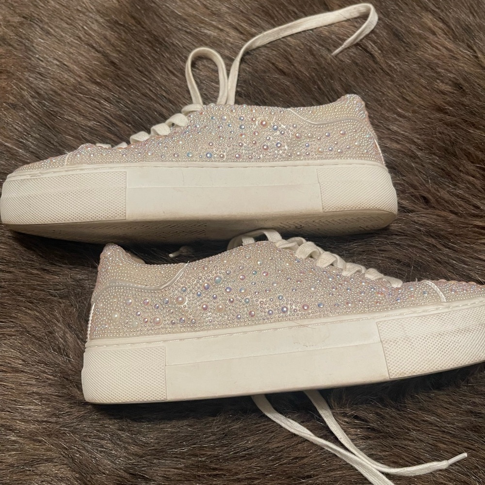 Elegant Cream Women's Shoes